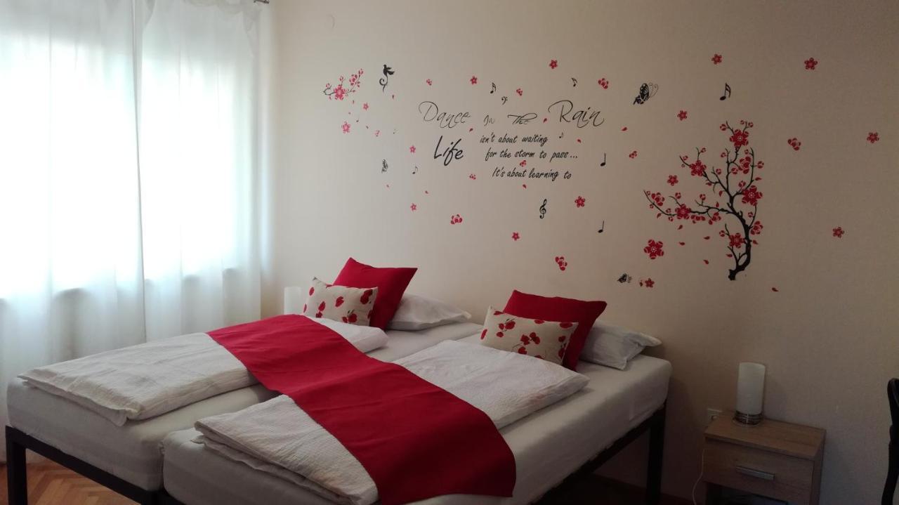 Apartma Ema Изола Екстериор снимка