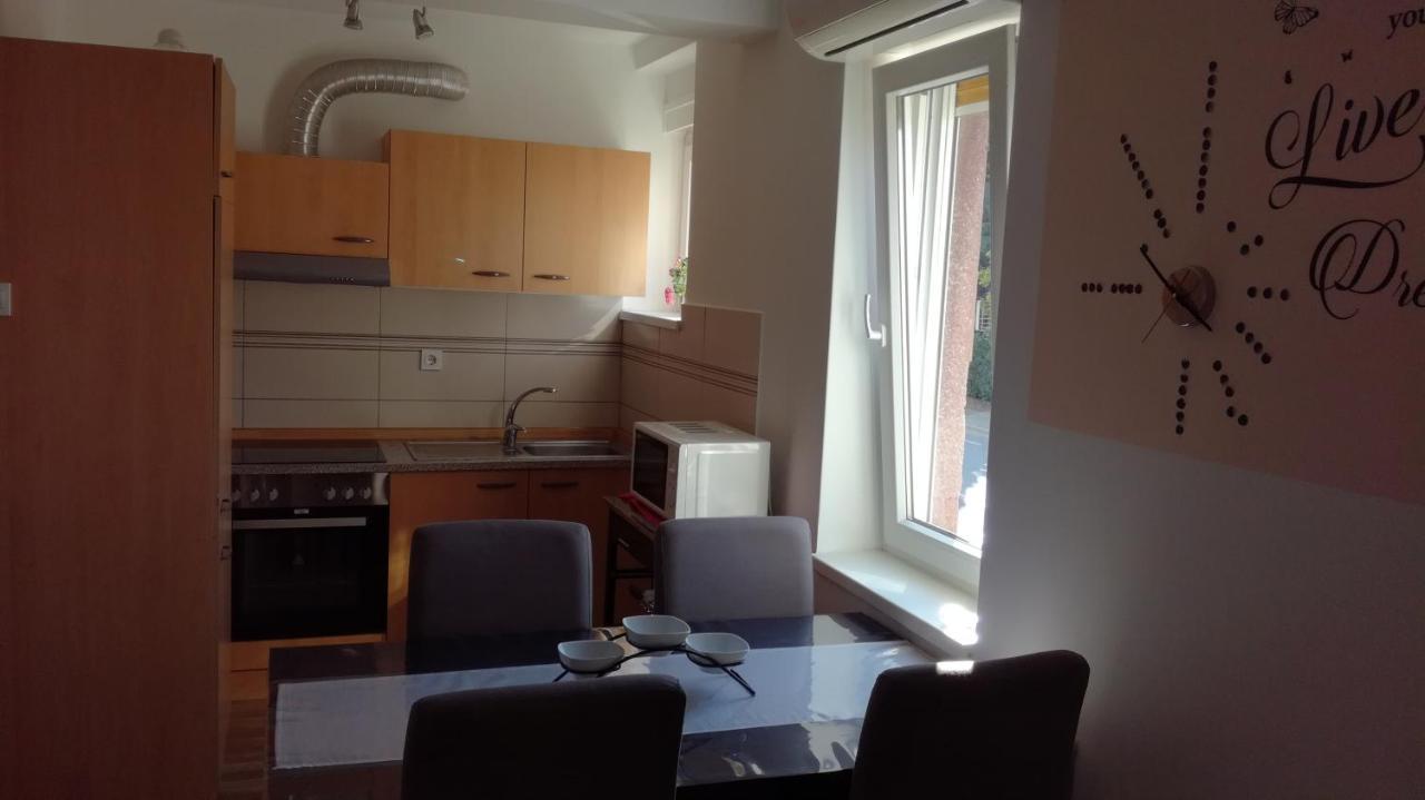 Apartma Ema Изола Екстериор снимка